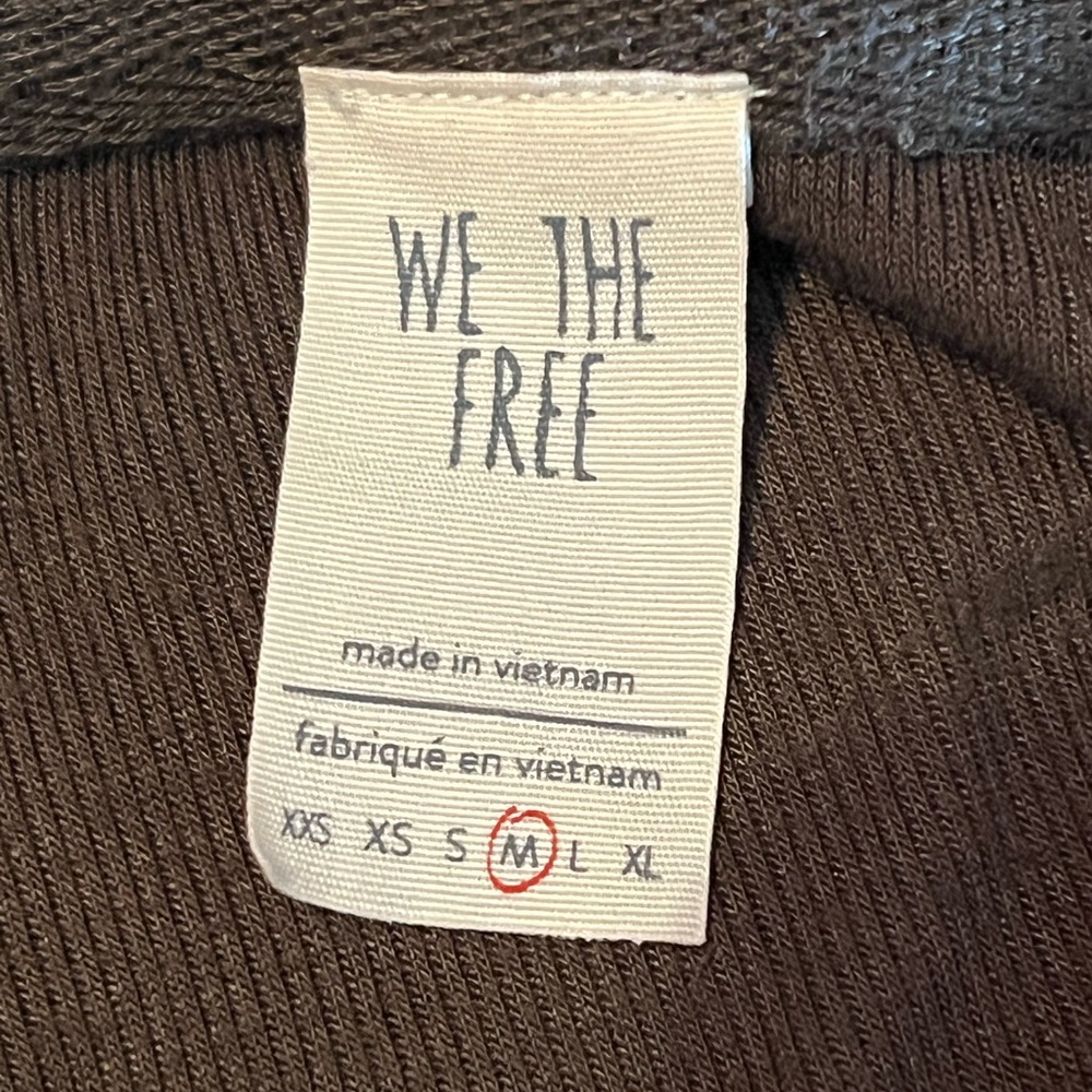 ❤️Free People Love Valley Long Sleeve Top in Deep Olive Green - Picture 5 of 6